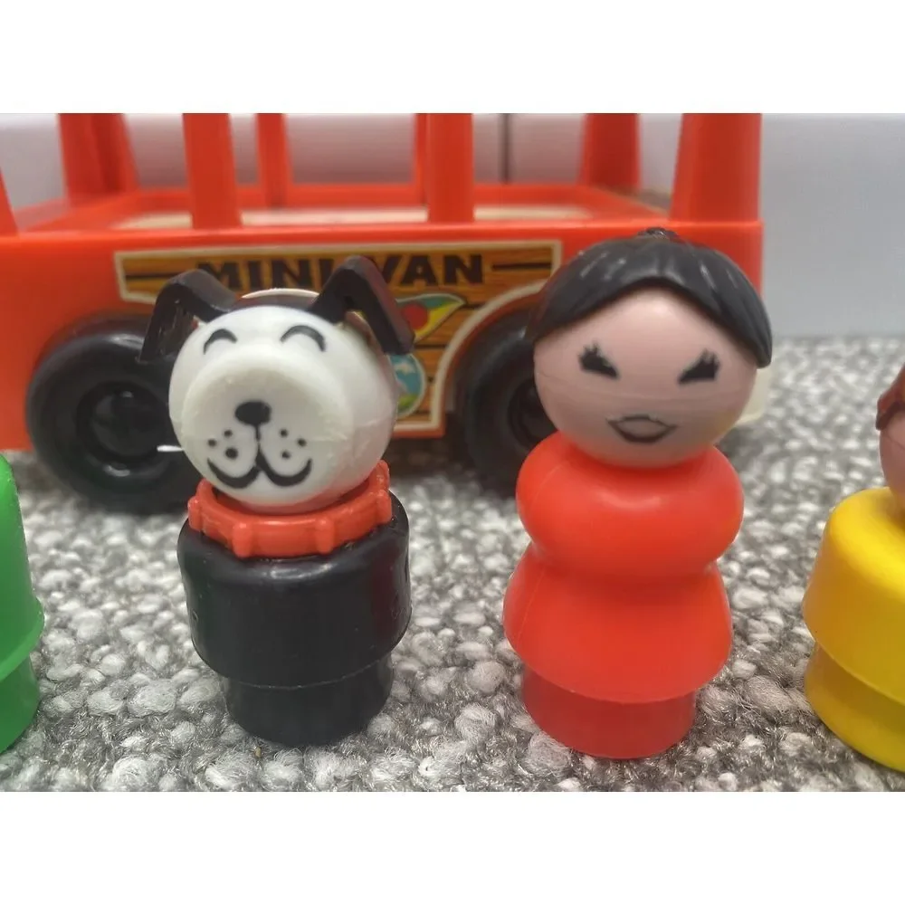 Fisher Price VTG‎ Mini Van Car With Family People Dog 1969 HG8